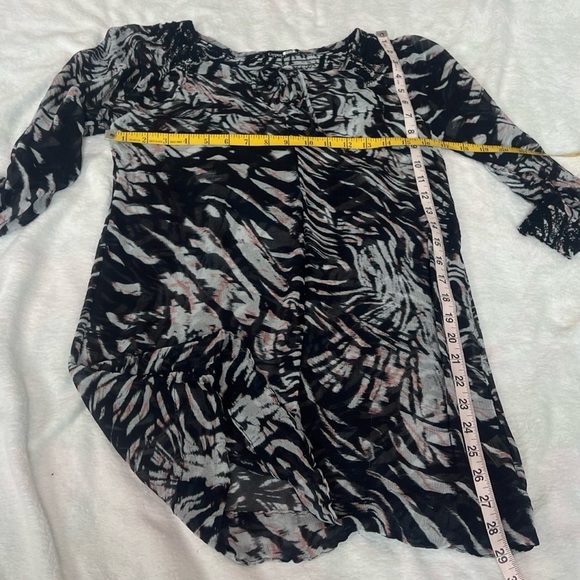 Gypsy 05 Semi Sheer 3/4 Sleeve Tunic Blouse Pullover Keyhole Scoop Neck Black - Picture 7 of 9